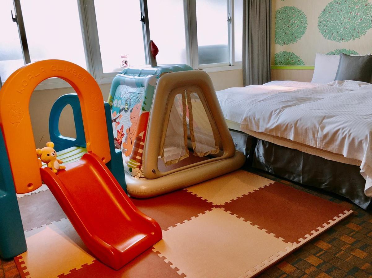 Click Hotel - Ximending Branch Taipei Bagian luar foto