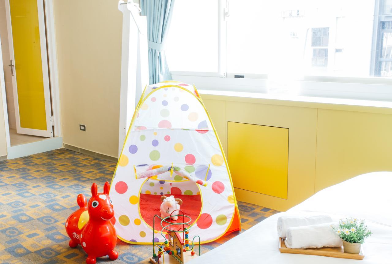 Click Hotel - Ximending Branch Taipei Bagian luar foto